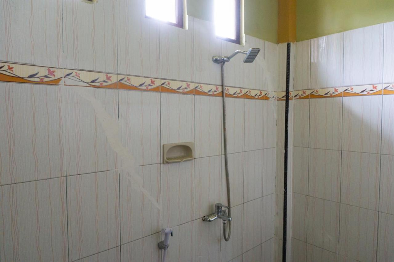 Reddoorz Near Senaru Rinjani Hotel Ngoại thất bức ảnh